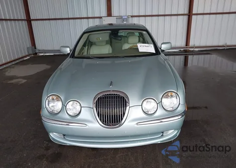 2002 Jaguar S-Type from USA, damaged, VIN SAJDA01N92FM28319